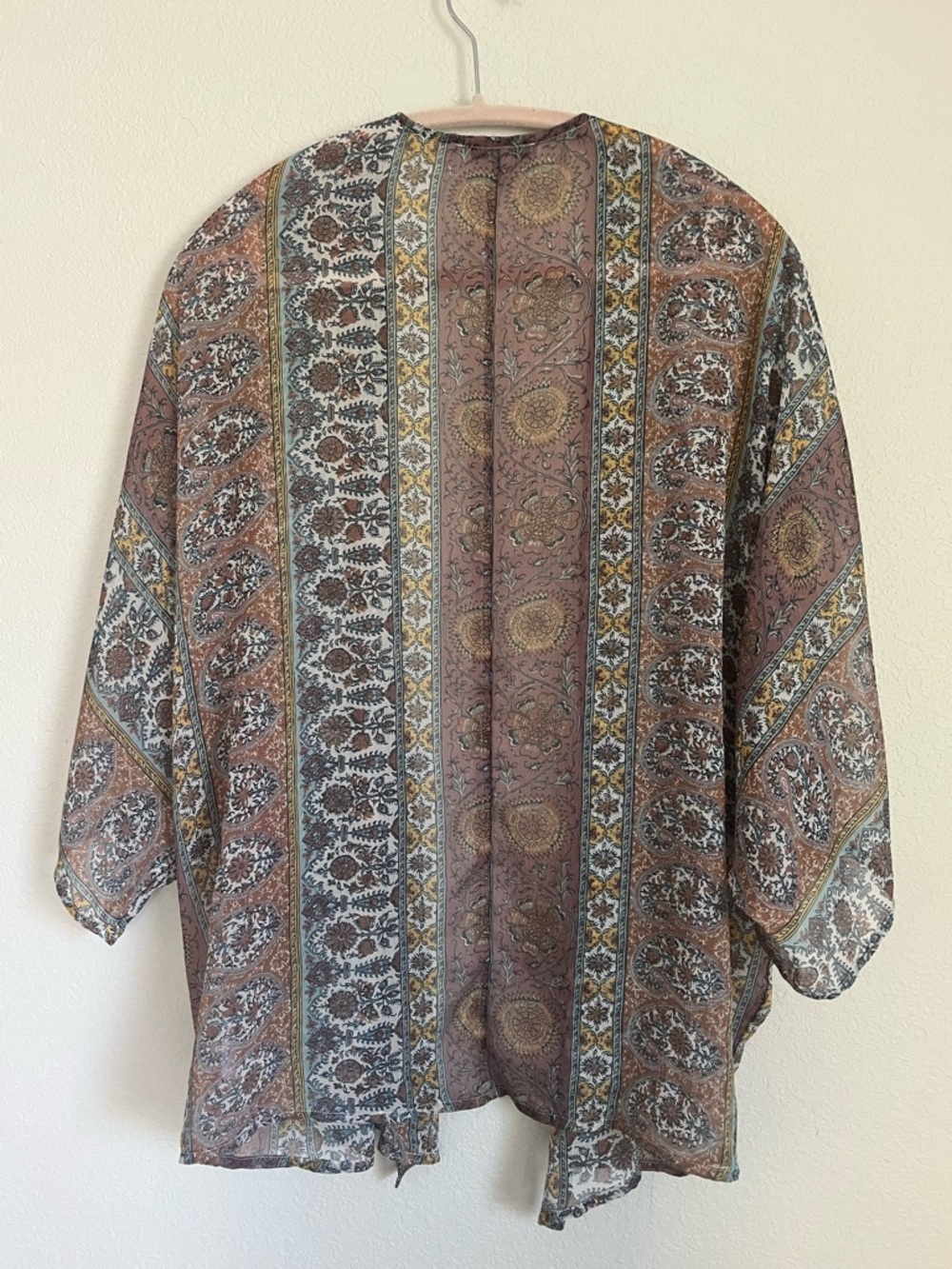 American Eagle Outfitters Mauve Paisley Sheer Kimono - Picture 4 of 4